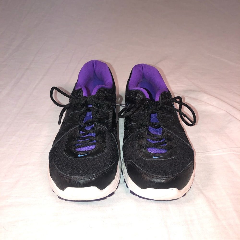 Women’s Nike Revolution 2 Running Shoes - Picture 2 of 7